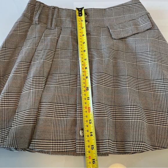 Plaid Button-Front Skirt pleated fall size small - Picture 10 of 10